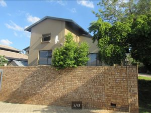 3 Bedroom Duplex in Amorosa