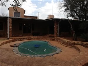 4 Bed House in Kameelfontein and surrounds