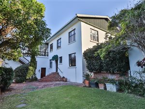5 Bed House in Keurboomstrand