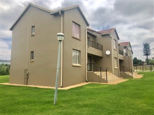 3 Bed Apartment in Ruimsig