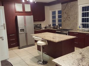 5 Bed House in Morningside
