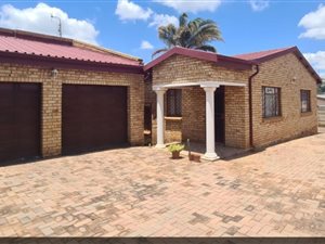 3 Bed House in Laudium