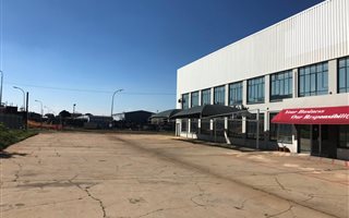 3390 m² Industrial space in Primrose