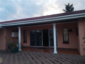 2 Bed House in Wild En Weide