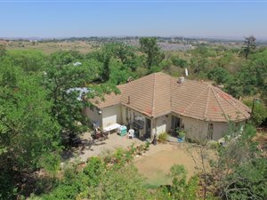 4 m² Farm in Roodepoort Central