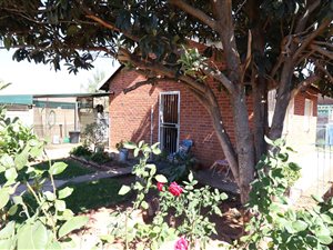2 Bed House in Ehrlich Park