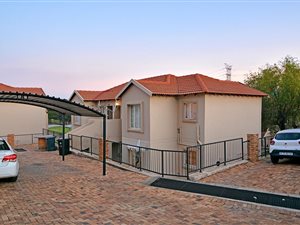 2 Bed Apartment in Wilgeheuwel