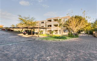 2 Bedroom Townhouse in Sunninghill