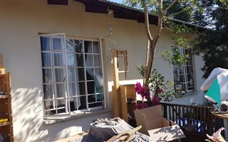 1 Bedroom Apartment in Knopjeslaagte