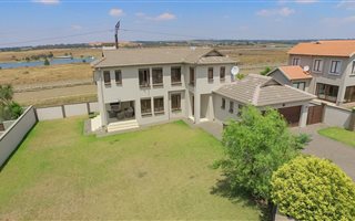 3 Bedroom House in Midstream Estate