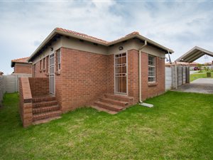 3 Bed House in Amberfield