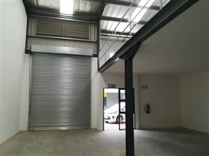 180 m² Commercial space in Cornubia