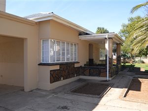 3 Bed House in Queenstown Central
