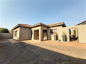 3 Bed House in Lenasia