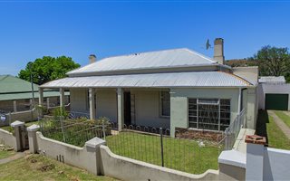 4 Bedroom House in Grahamstown Central