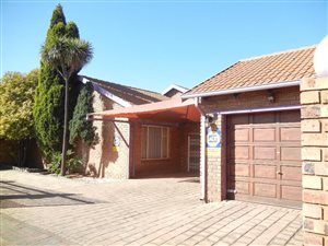 2 Bed Townhouse in Highveld Park
