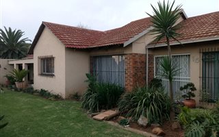 5 Bedroom House in Modder East