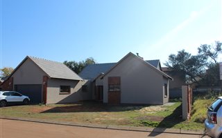 3 Bedroom House in Melodie