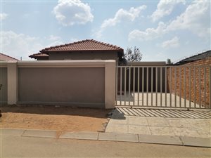 3 Bed House in Goudrand