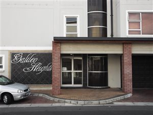 1 Bed Apartment in Strand Central