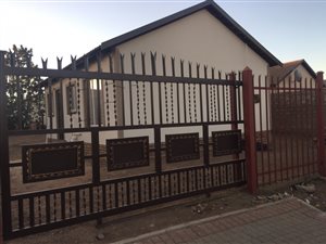 2 Bed House in Soshanguve