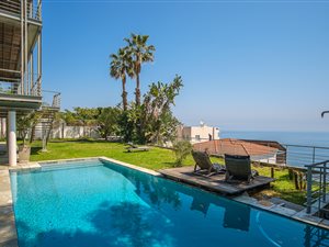 5 Bed House in Bantry Bay