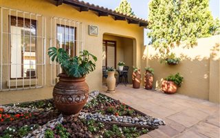 3 Bedroom Simplex in Fourways