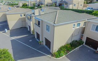 3 Bedroom Townhouse in Oude Westhof