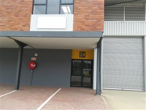180 m² Commercial space in Cornubia