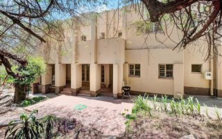 3 Bedroom House in Parktown North