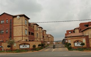 2 Bedroom Apartment in Randpark Ridge
