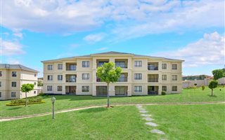 2 Bedroom Apartment in Summerset