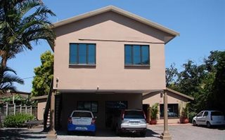 275 m² Commercial space in Manors