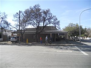 240 m² Commercial space in Graaff Reinet