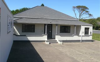 145 m² Office Space in Port Alfred