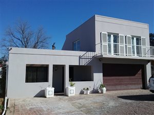 5 Bed House in Paglande