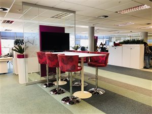 256 m² Commercial space in La Lucia
