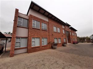120 m² Commercial space in Monument Park