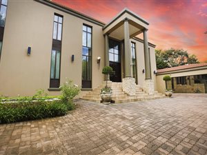 5 Bed House in Morningside Manor