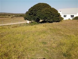 420 m² Land available in Stilbaai