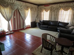 4 Bed House in Highveld