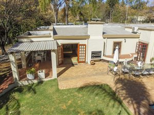 4 Bed House in Bryanston