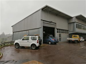 360 m² Industrial space in Hillcrest Central