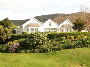3 Bedroom House in Steenberg Golf Estate