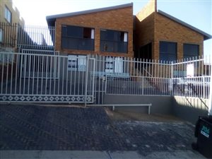 4 Bed House in Laudium