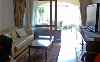 1 Bedroom Apartment in Melrose Estate