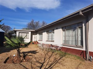 3 Bed House in Panorama