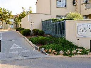 2 Bed Apartment in Silver Lakes