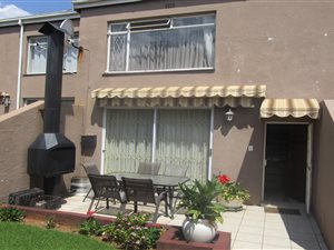 3 Bed Apartment in Florida