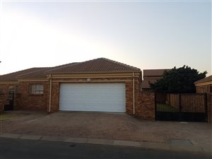 3 Bed House in Ravenswood